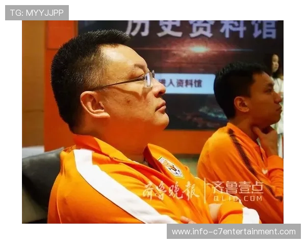 博尔顿俱乐部绰号背后的历史渊源与球迷文化探秘